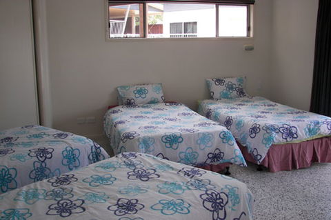 Emu's Beach Resort - Accommodation Fremantle 2