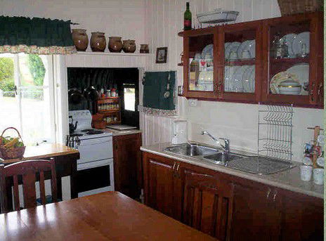 Dillons Cottage - Accommodation Fremantle 0