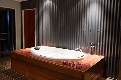 Whispers Of The Valley - Accommodation Fremantle 1