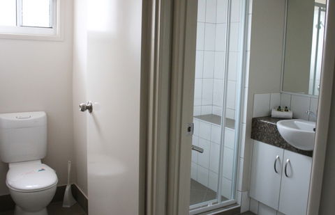 Lake Somerset Holiday Park - Accommodation Fremantle 2