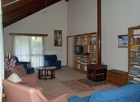 Cloudlands - Holiday Home - Accommodation Fremantle 4