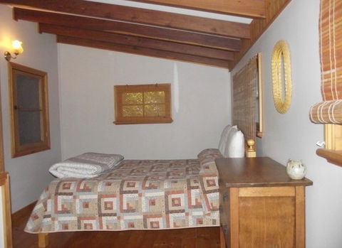 Cedarwood - Holiday Home - Accommodation Fremantle 4