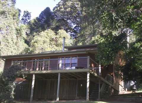 Cedarwood - Holiday Home - Accommodation Fremantle 5