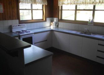 Toolburra - Chalet - Accommodation Fremantle 0