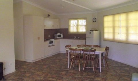 Octagon - Holiday Home - Accommodation Fremantle 1