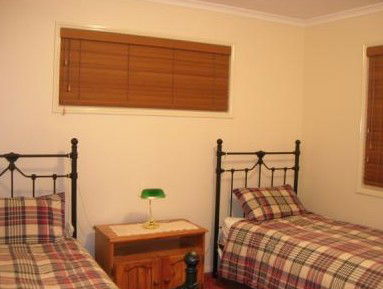 Misty - Holiday Home - Accommodation Fremantle 1