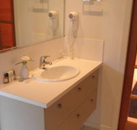 Ravensbourne Escape Silverwood Lodge - Accommodation Fremantle