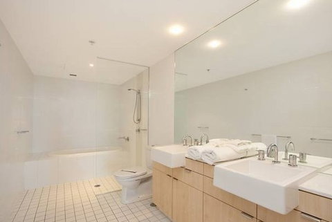 Grand Mercure Apartments Coolangatta - Accommodation Fremantle 2
