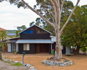Amys Inlet View Retreat - Accommodation Fremantle 0