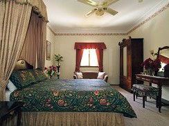 Holberry House - Accommodation Fremantle 0
