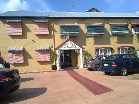Avondale Private Hotel - Accommodation Fremantle 0