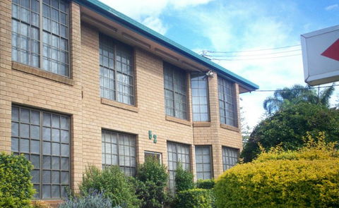 A Raceview Motor Inn - Accommodation Fremantle 4
