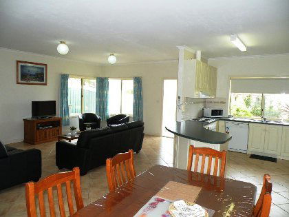 Seashells Apartment - Unit 1 - Accommodation Fremantle 3