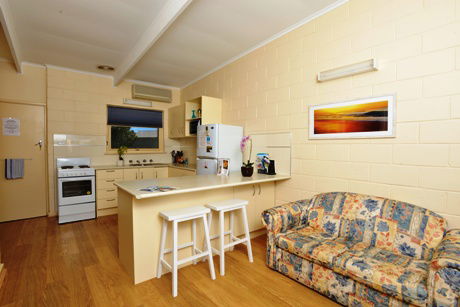 Coastal Breeze Units 1 To 5 - Accommodation Fremantle 1