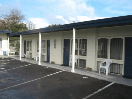 Econo Lodge Hacienda Motel - Accommodation Fremantle 1