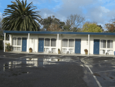 Econo Lodge Hacienda Motel - Accommodation Fremantle 2
