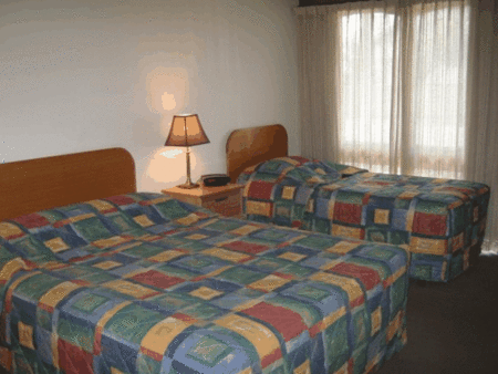 Econo Lodge Hacienda Motel - Accommodation Fremantle 3