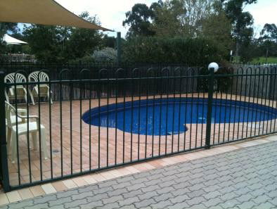 Golden Guitar Motor Inn - Accommodation Fremantle 0