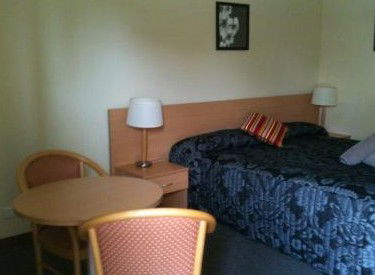 Golden Guitar Motor Inn - Accommodation Fremantle 2