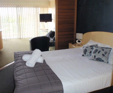Rays Resort Apartments - Accommodation Fremantle 3