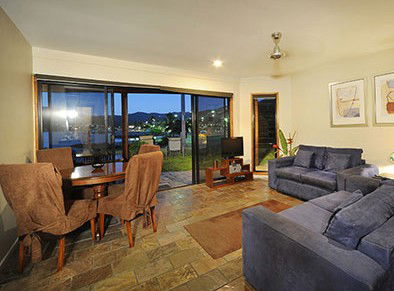 Airlie Waterfront Bed And Breakfast - Accommodation Fremantle 4