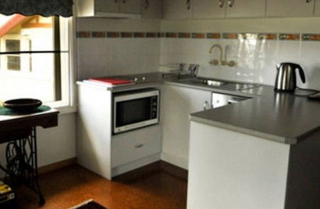 Newcomen Bed And Breakfast - Accommodation Fremantle 4