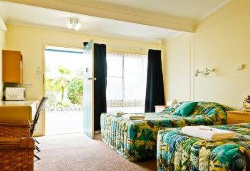 Premier Motor Inn - Accommodation Fremantle 3