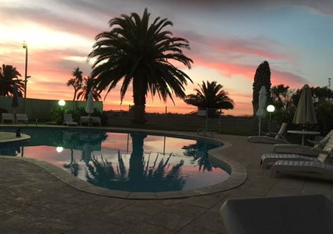 Busselton Beach Resort - Accommodation Fremantle 2