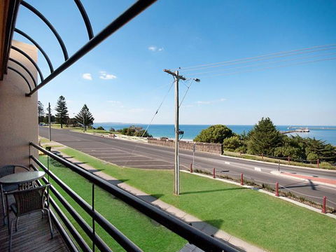 Centreport Units - Accommodation Fremantle 1