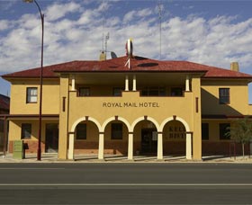 Royal Mail Hotel Jerilderie - Accommodation Fremantle 0