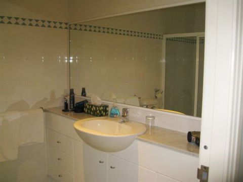 Golden Chain Heritage Motor Inn - Accommodation Fremantle 1