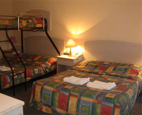 Rainbow Gardens Motel - Accommodation Fremantle 0