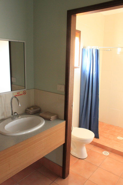 Catalina Motel Lake Macquarie - Accommodation Fremantle 2