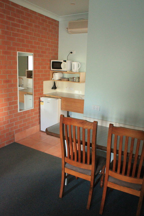 Catalina Motel Lake Macquarie - Accommodation Fremantle 3
