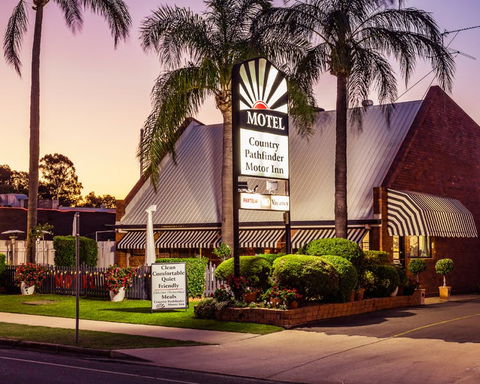 Country Pathfinder Motor Inn - Accommodation Fremantle 0