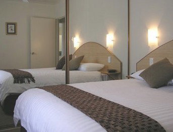 Bay Beach Motel - Accommodation Fremantle 0
