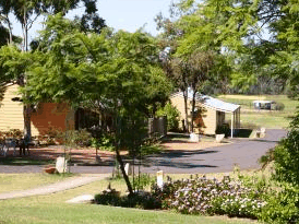 Helidon Natural Springs Spa Resort Motel - Accommodation Fremantle