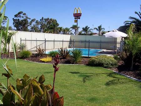 Renmark Motor Inn - Accommodation Fremantle 3