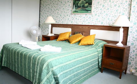 River Park Towers - Accommodation Fremantle 0