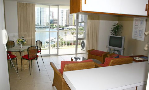 River Park Towers - Accommodation Fremantle 3