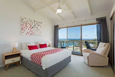 Panoramic Townhouses By Lisa - Accommodation Fremantle 6