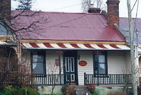 Cottage On Cimitiere - Accommodation Fremantle 0