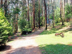 Hill 'n' Dale Farm Cottages - Accommodation Fremantle 0
