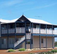 Sur La Mer on The Beach - Accommodation Fremantle