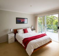 The Lake Limo - Accommodation Fremantle