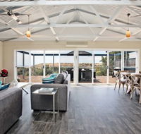 Coral Sands Luxury Beach House - Accommodation Fremantle