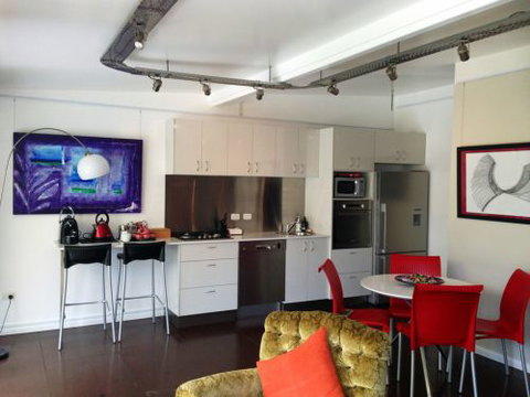 ArtHOUSE Beachfront Accommodation - Accommodation Fremantle 1