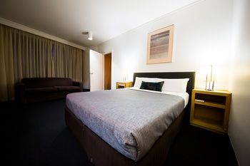 Sandown Regency - Accommodation Fremantle 14