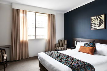 175 (formerly Wesley Lodge) - Accommodation Fremantle 2