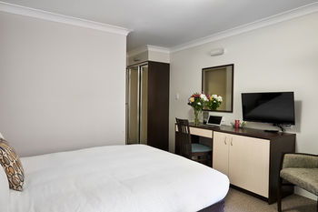 175 (formerly Wesley Lodge) - Accommodation Fremantle 9